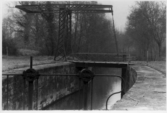 Ecluse du ''canal de Camps''.